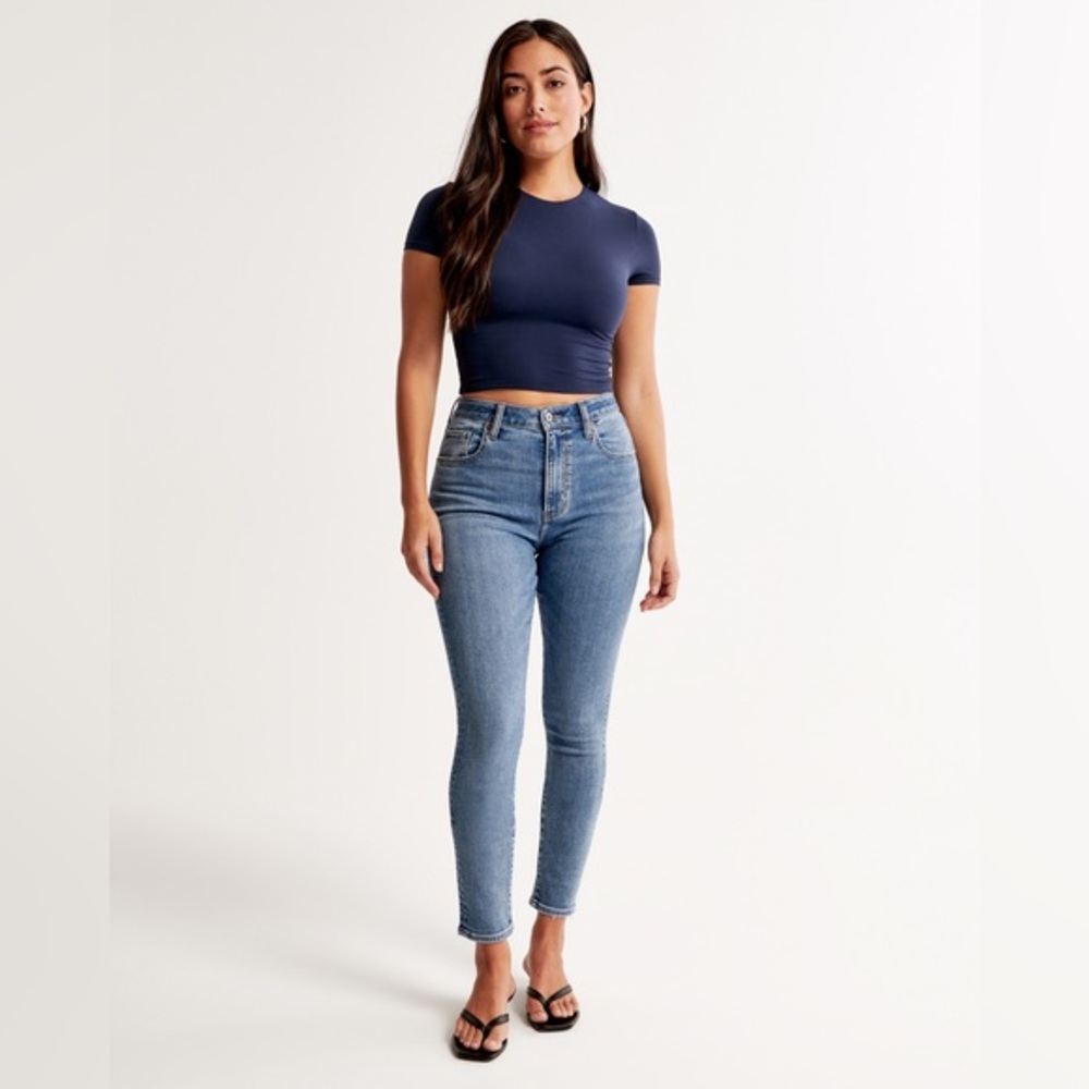 Abercrombie & Fitch The Super Skinny Ankle High Rise Jeans